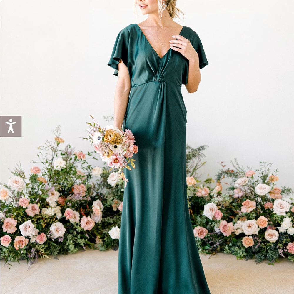 Revelry Gwen Satin Bridesmaid MOB Dress Emerald Green